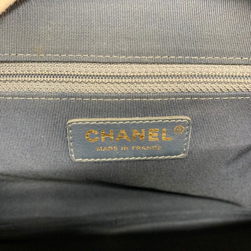 Chanel Shoulder Bag Navy Gold CC Logo Chevron Stitch Double Chain — view 7