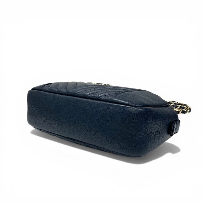 Chanel Shoulder Bag Navy Gold CC Logo Chevron Stitch Double Chain — view 4