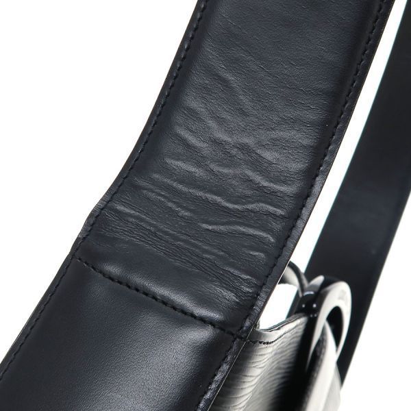 Louis Vuitton Epi Reverie Belt — view 5