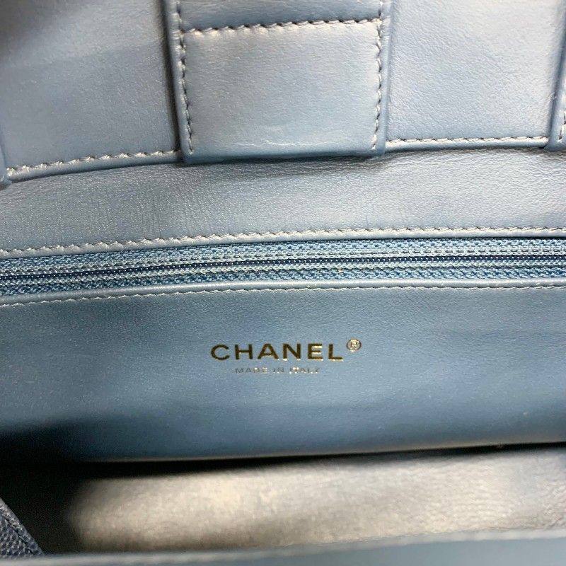 Chanel Blue Gold Business Affinity Caviar Leather Turnlock CC Logo 2-Way — view 7