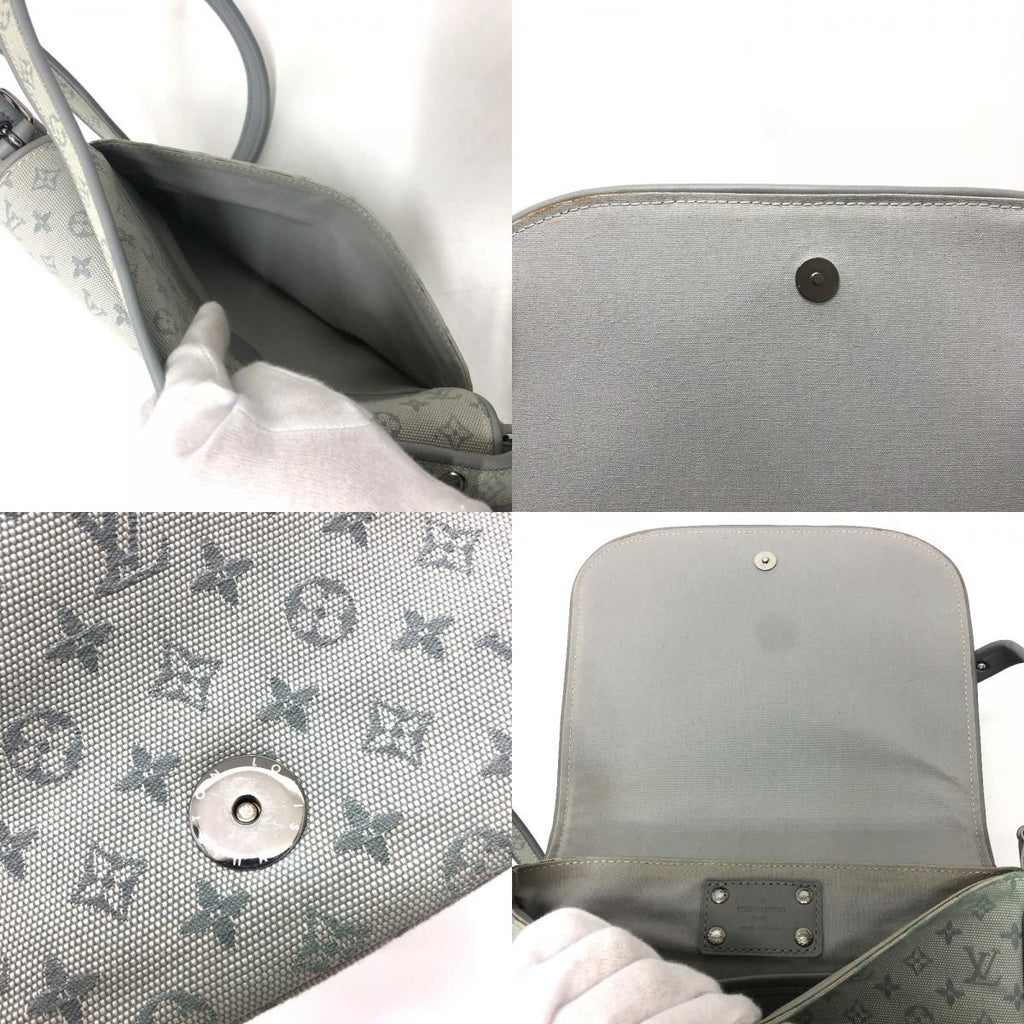 Louis Vuitton Shoulder Bag Musette Comte de Fait Monogram Mini Canvas Blue — view 8