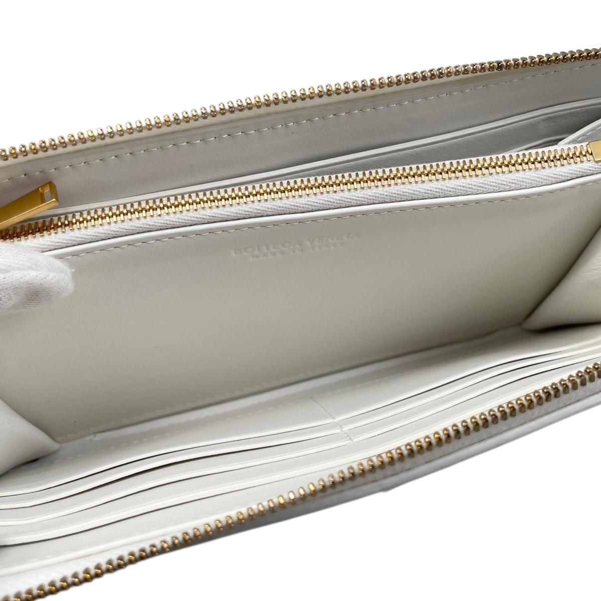 Bottega Veneta Wallet Cassette Zip Around Intrecciato White Gold — view 8