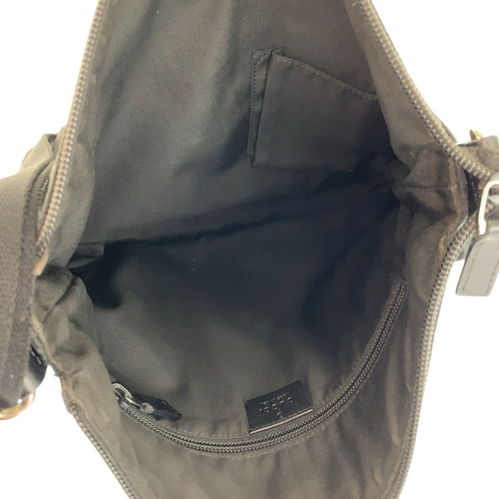 Gucci Black Silver GG Canvas Leather Shoulder Bag Pochette — view 8