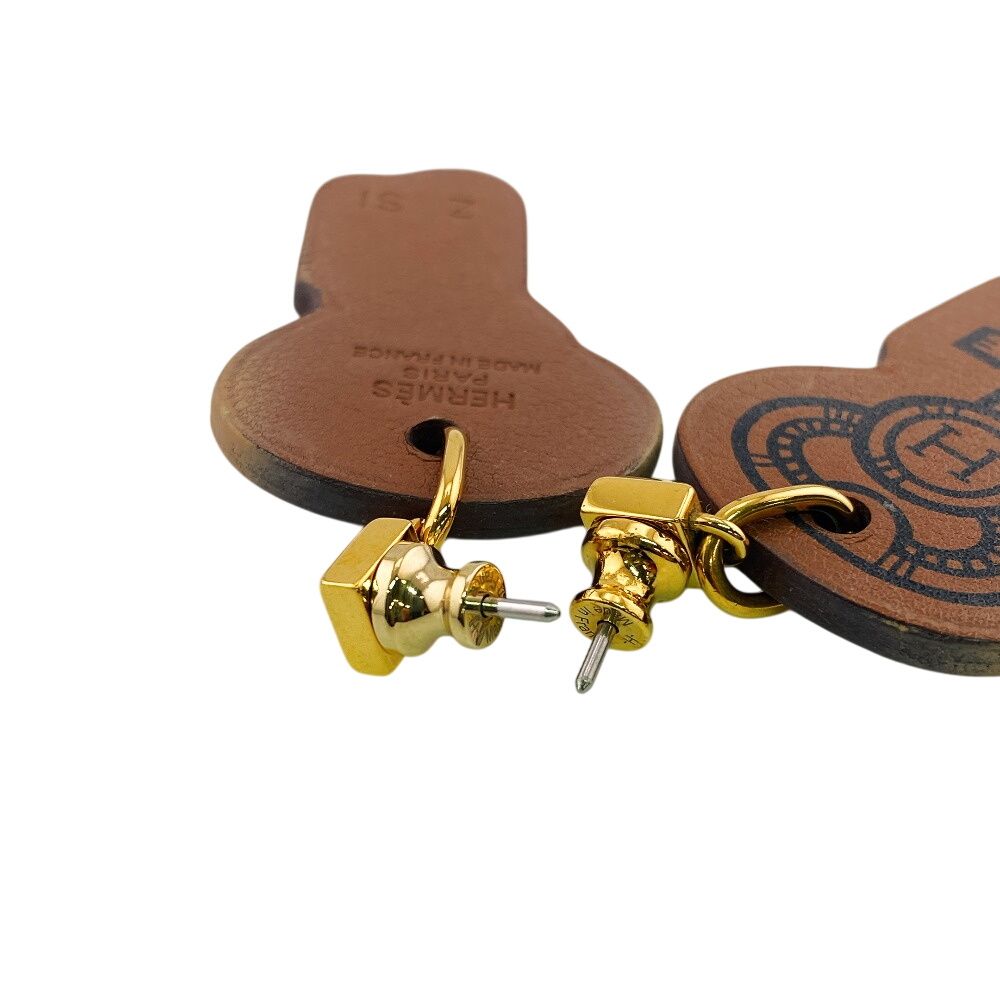Hermes Curiosity Leather Earrings Brown — view 5