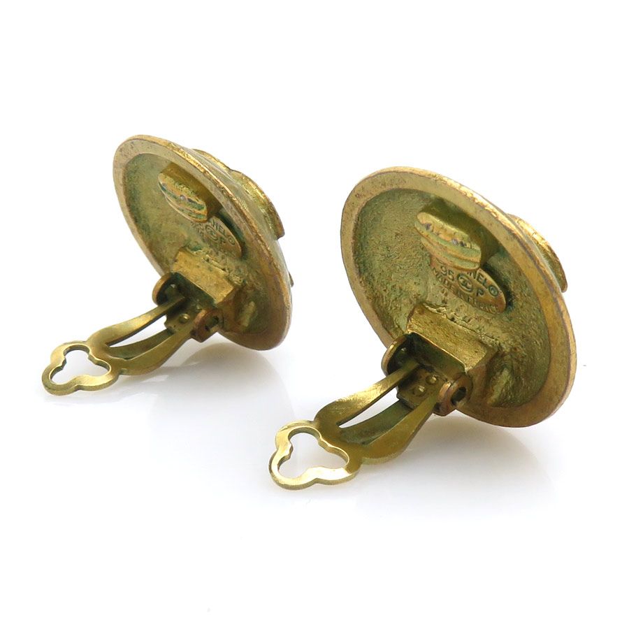 Chanel Earrings CC Logo — view 3