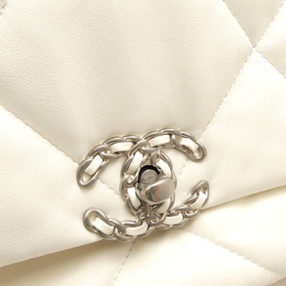 Chanel 19 Shoulder Bag Large Lambskin Purse — view 5