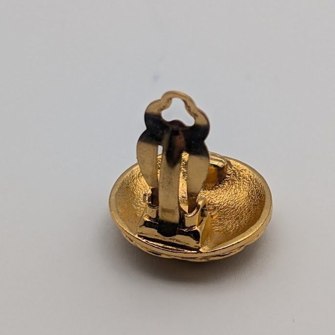 Chanel Earrings CC Logo Camellia Round Circle Gold Vintage — view 3