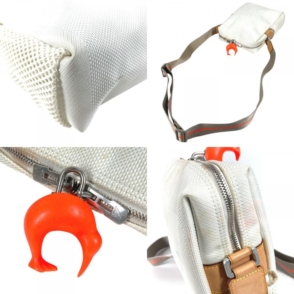 Louis Vuitton Shoulder Bag Weatherly Damier Geant Canvas White — view 7