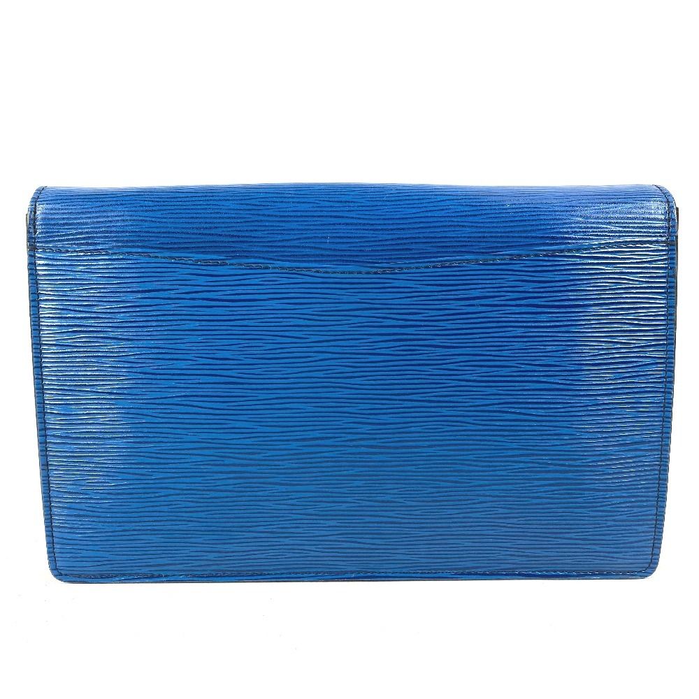 Louis Vuitton Second Bag Montaigne 27 Epi Leather Toledo Blue — view 2
