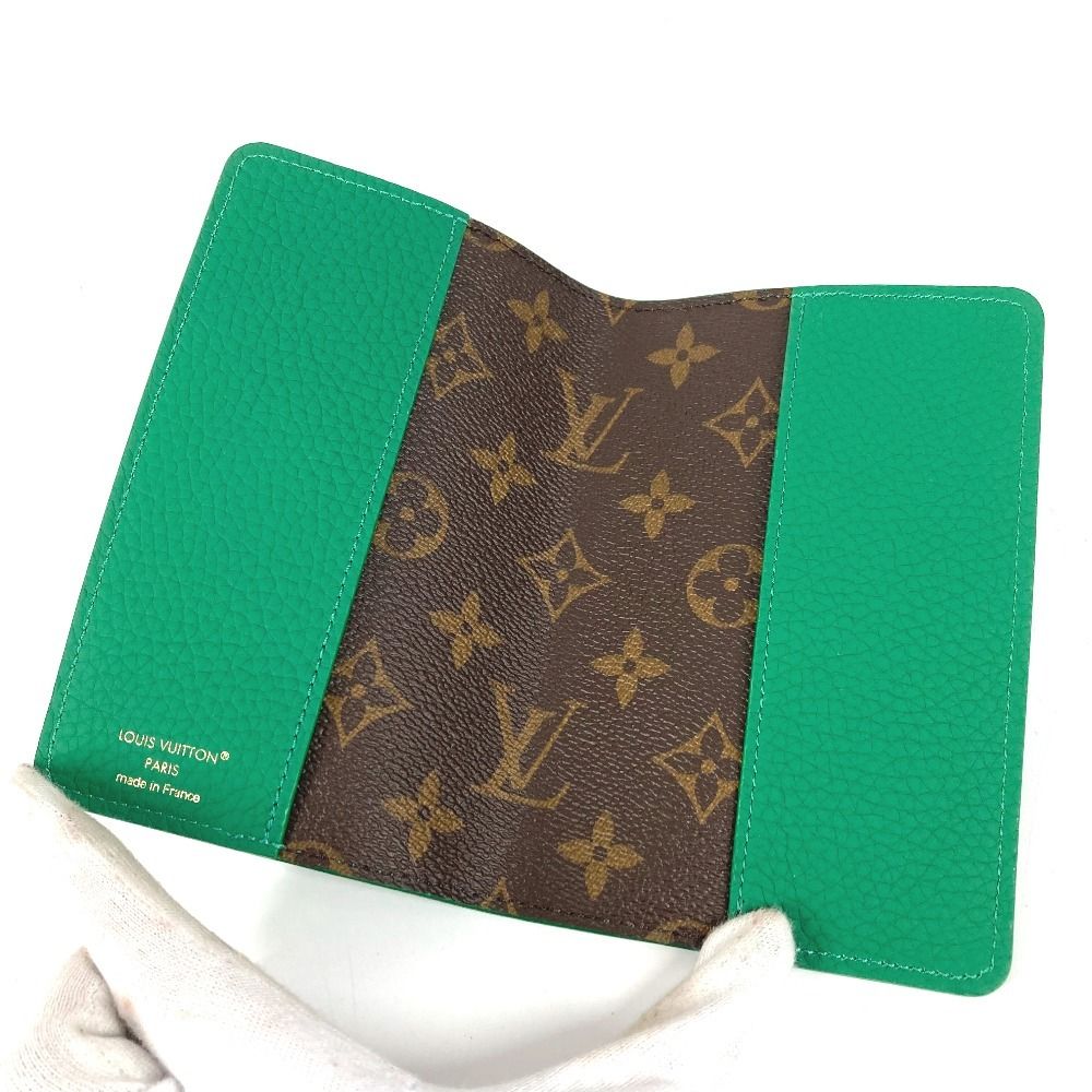 Louis Vuitton Notebook Cover PM Emily Taurillon Leather Green Agenda — view 4