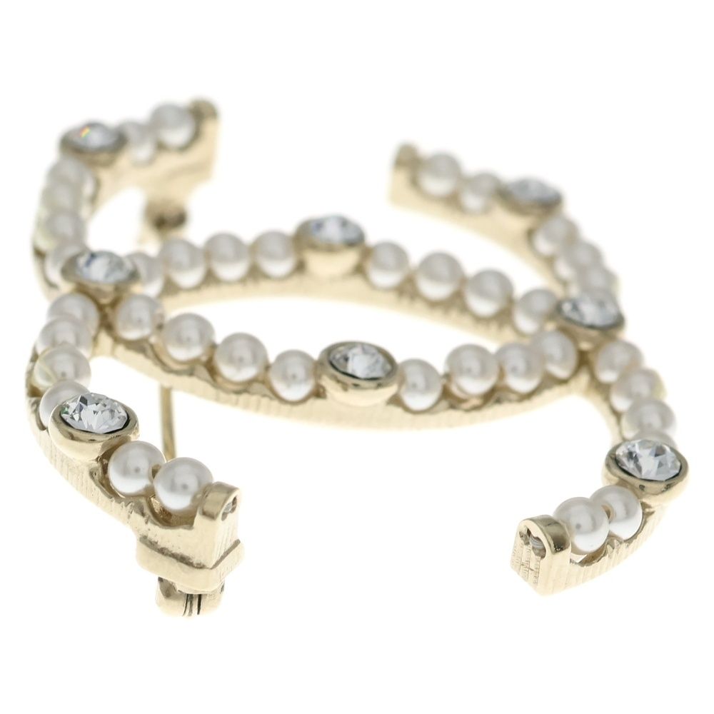 Chanel CC Logo Pearl Rhinestone Brooch Pin Badge White Gold — view 3