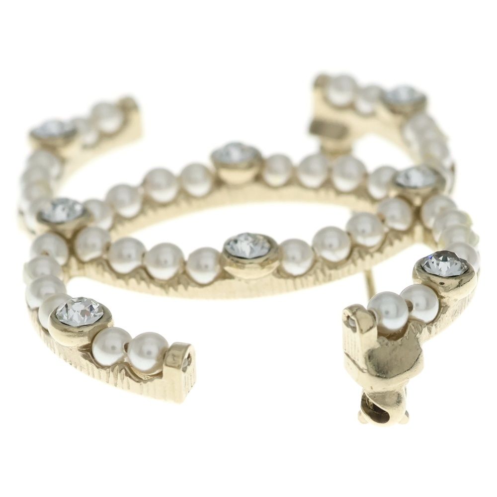 Chanel CC Logo Pearl Rhinestone Brooch Pin Badge White Gold — view 4