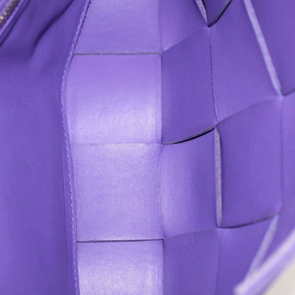 Bottega Veneta Cassette Leather Shoulder Bag Purple — view 4