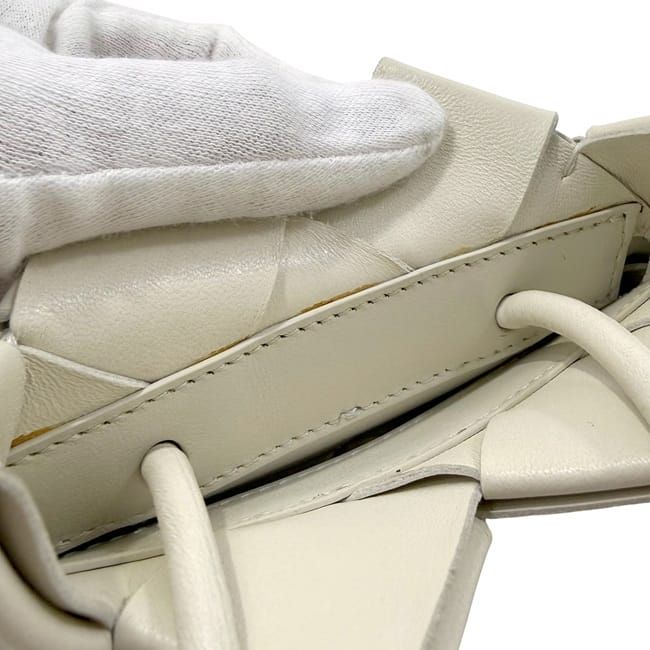 Bottega Veneta Mini Shoulder Bag White Intrecciato — view 6