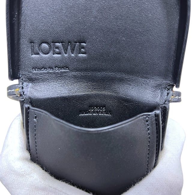Loewe Pouch Heel Black Anagram Leather Bag — view 5