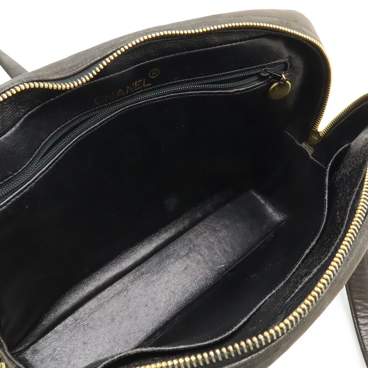 Chanel CC Logo Quilted Tote Shoulder Bag Leather Black Gold — view 7