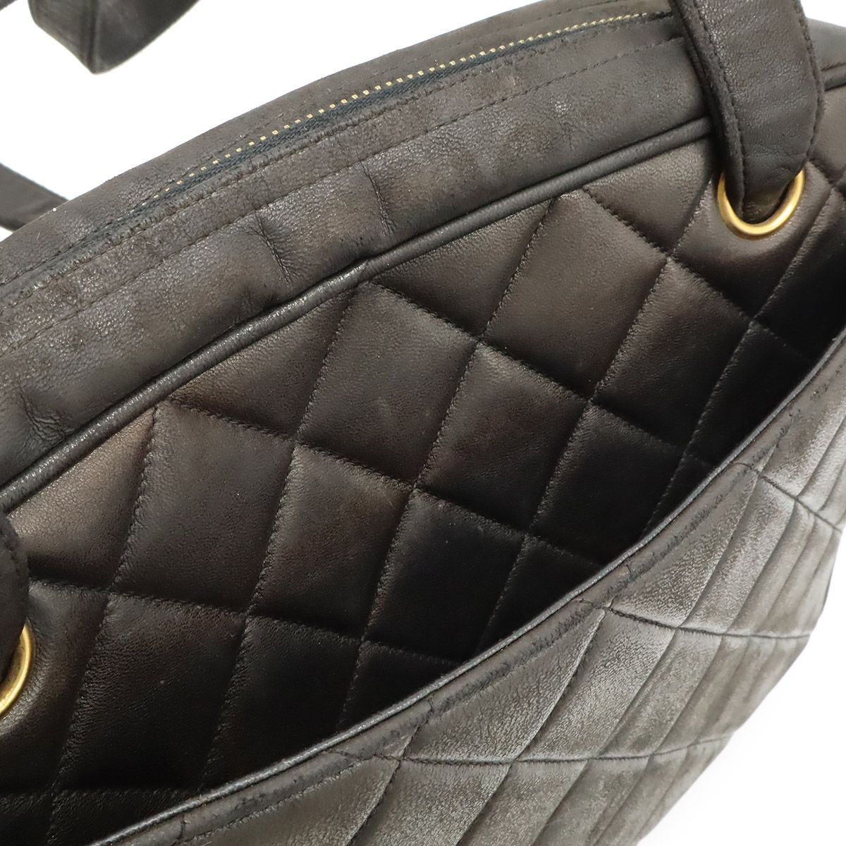 Chanel CC Logo Quilted Tote Shoulder Bag Leather Black Gold — view 8