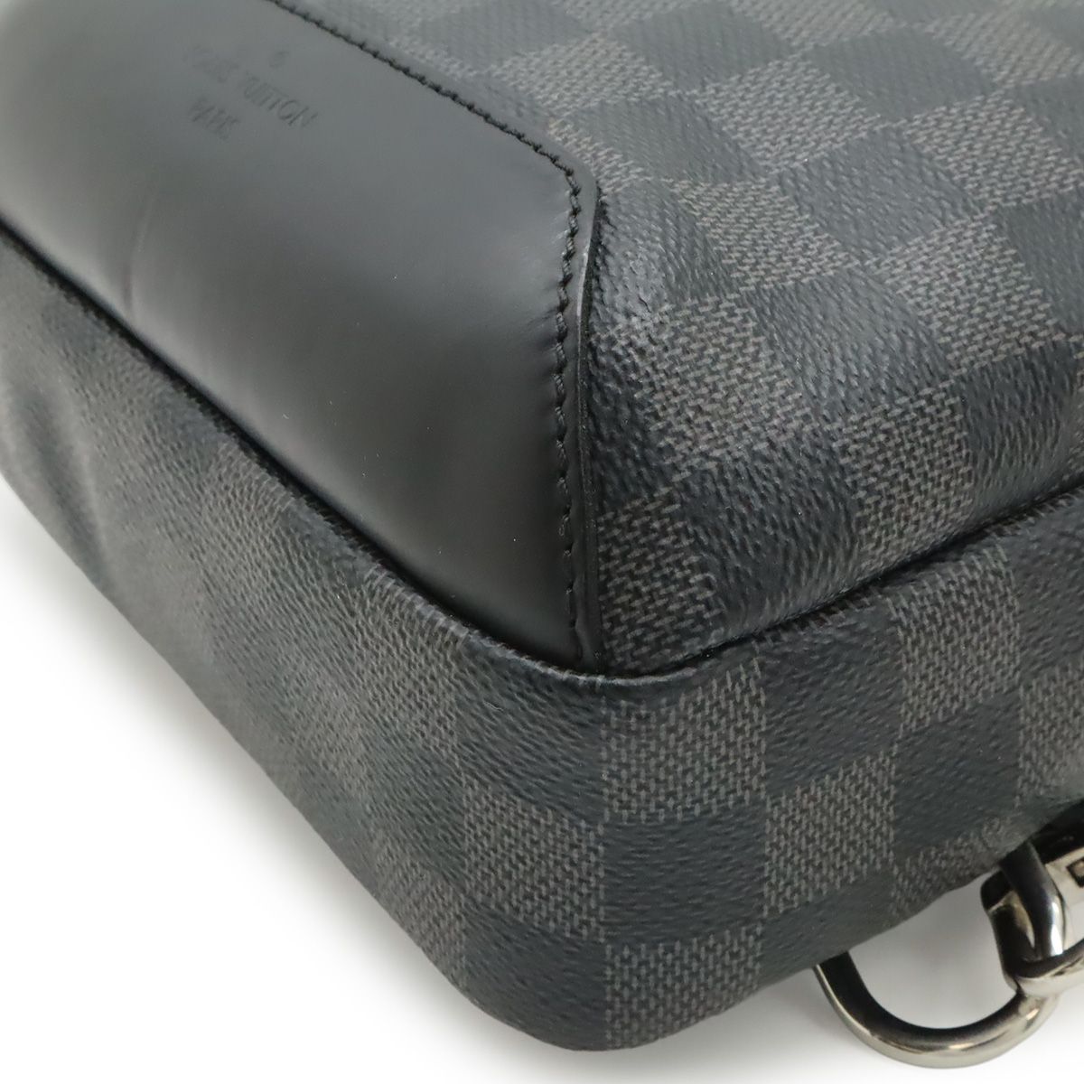 Louis Vuitton Damier Graphite Avenue Sling Bag — view 3