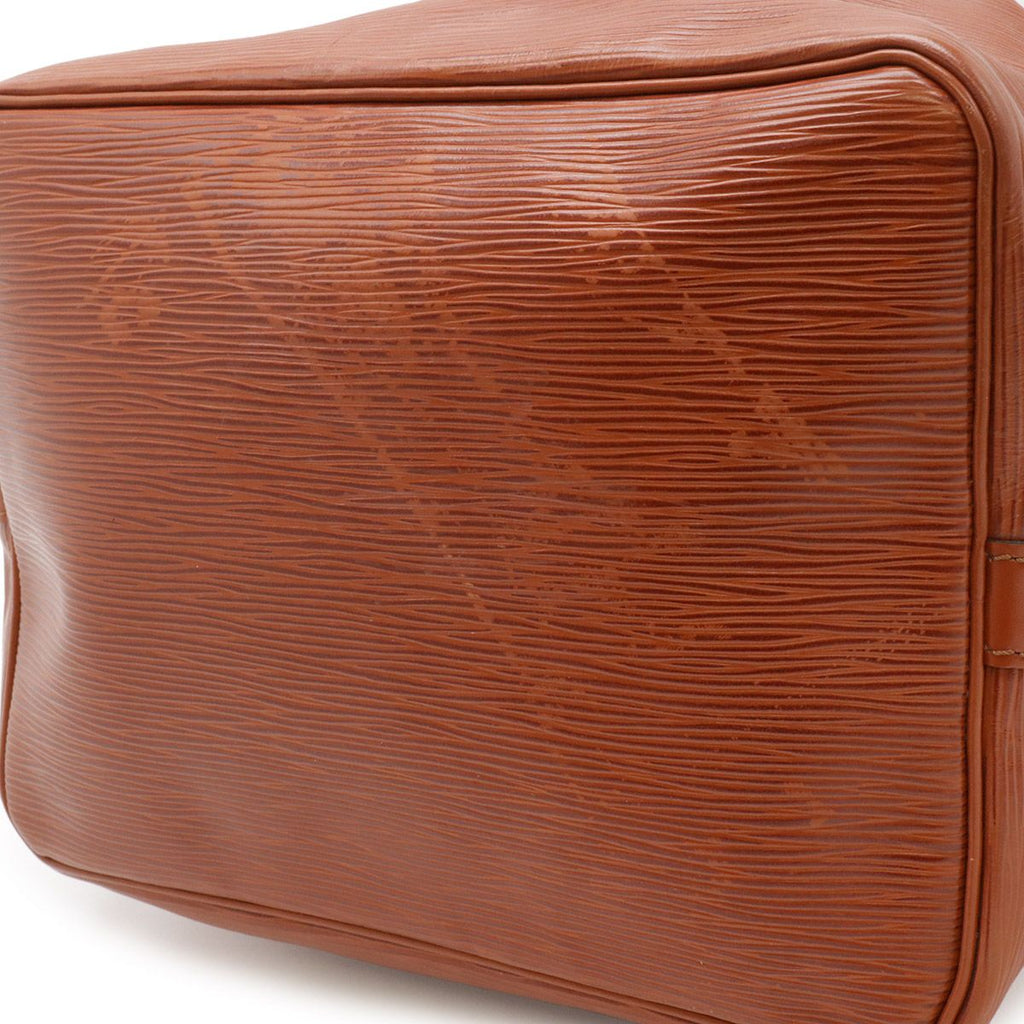 Louis Vuitton Epi Petit Noe Drawstring Shoulder Bag Semi Kenya Brown — view 4