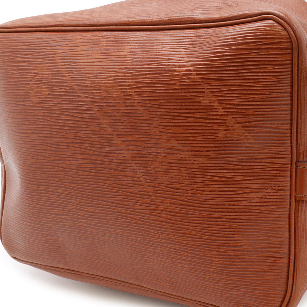 Louis Vuitton Epi Petit Noe Drawstring Shoulder Bag Semi Kenya Brown — view 4