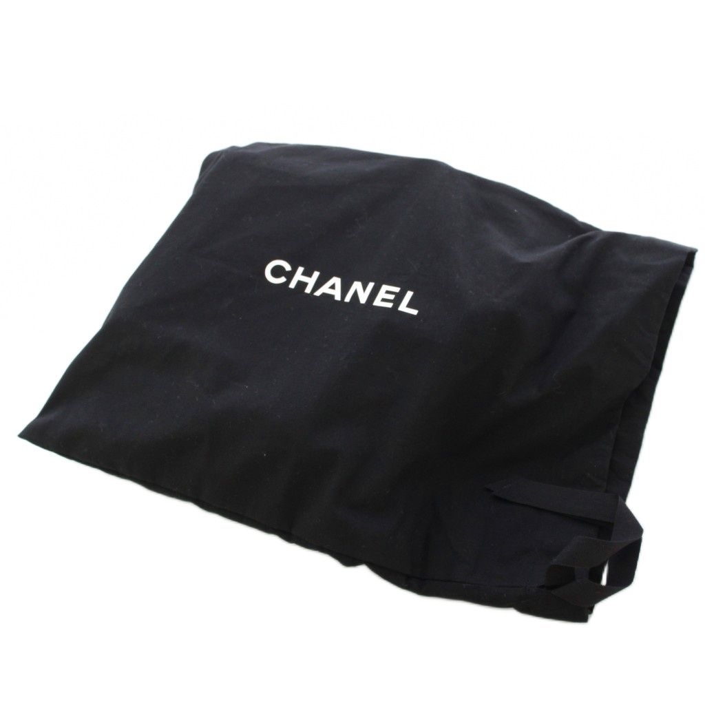 Chanel Cruise Collection Star Quilted Chain Shoulder Bag CC Logo Black KH — view 9