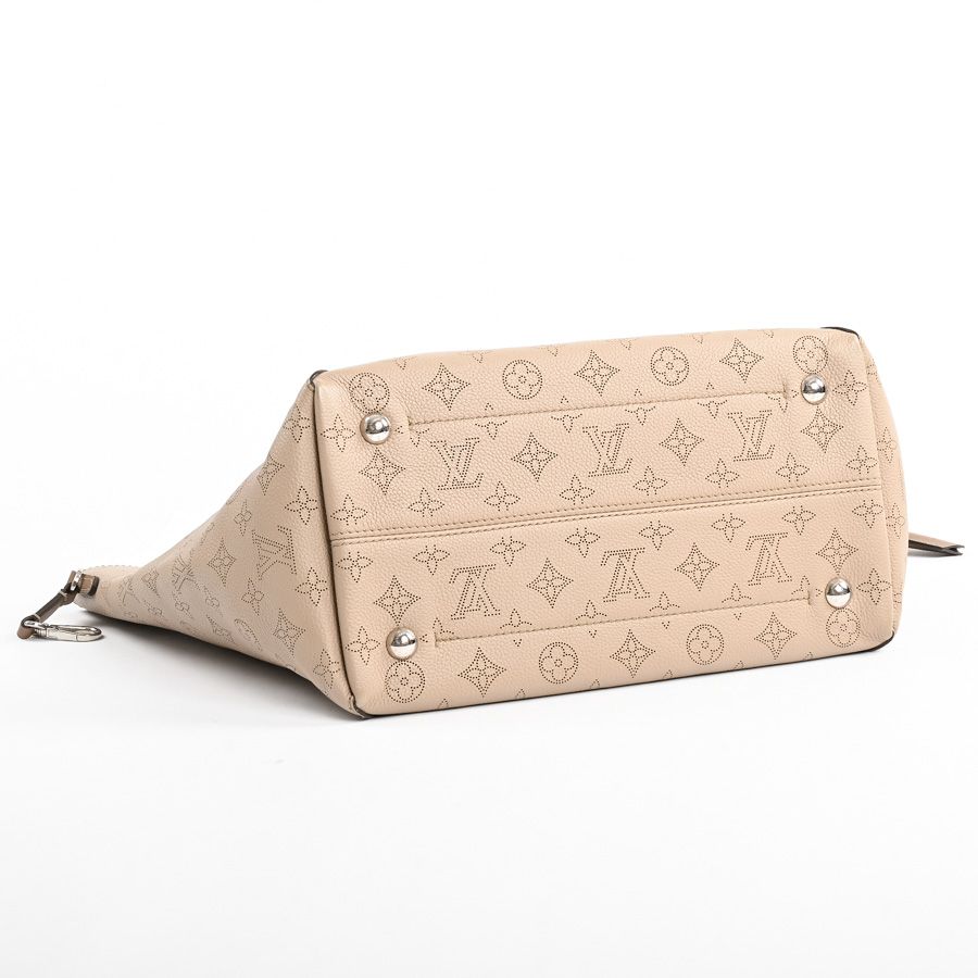 Louis Vuitton Tote Hina MM — view 5