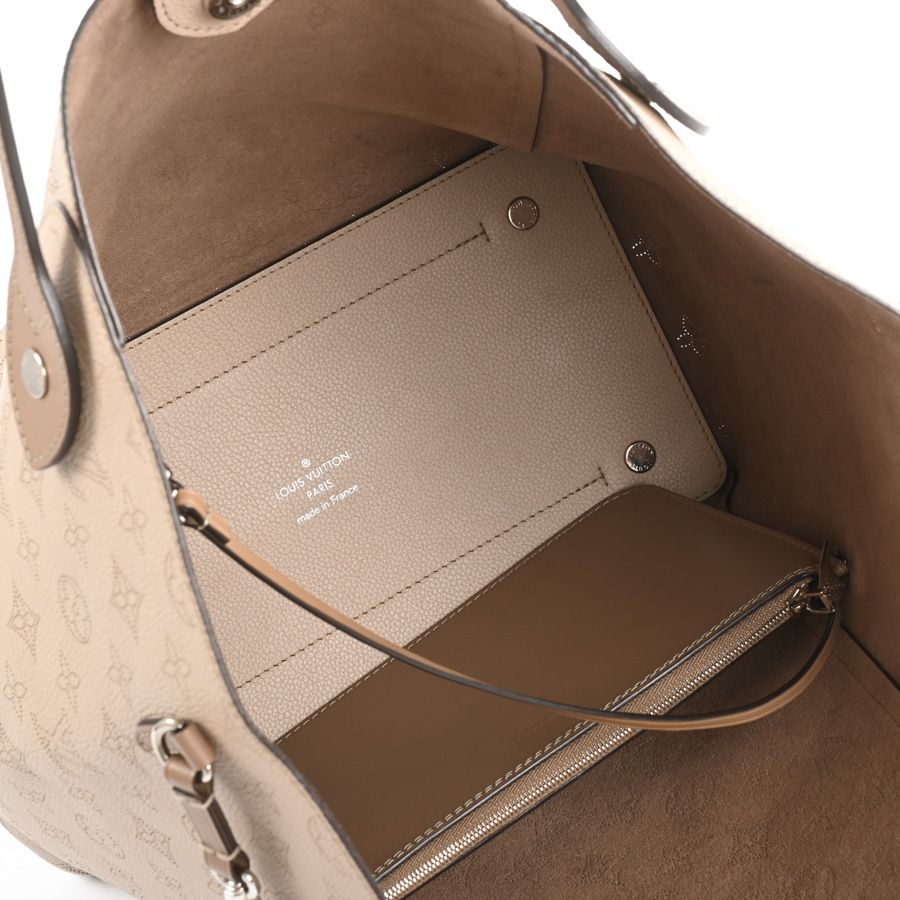 Louis Vuitton Tote Hina MM — view 4