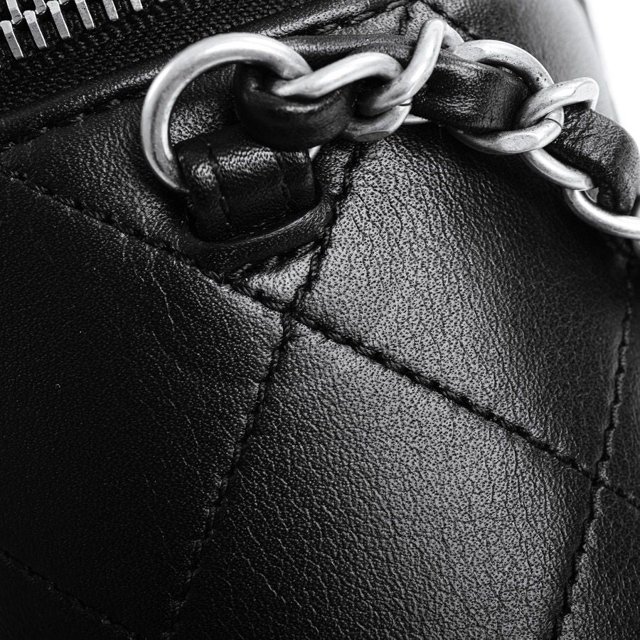Chanel Shoulder Bag Vanity Chain — view 9