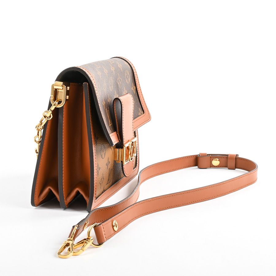 Louis Vuitton Shoulder Bag Dauphine MM — view 2
