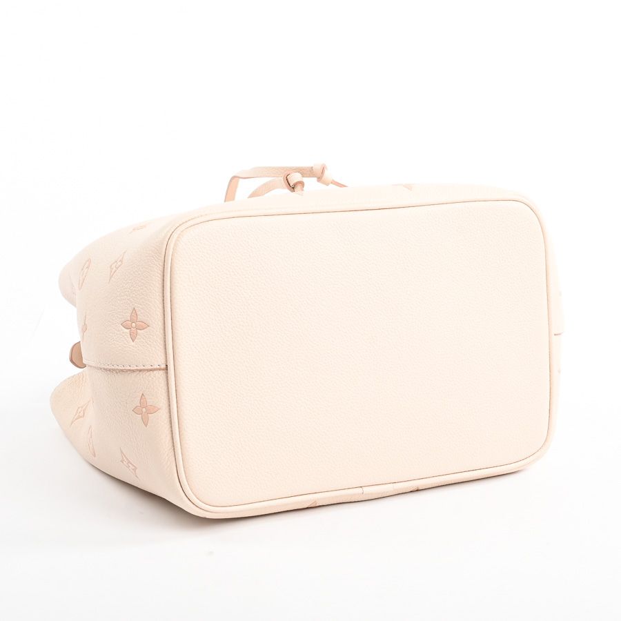 Louis Vuitton Handbag Neo Noe MM — view 5