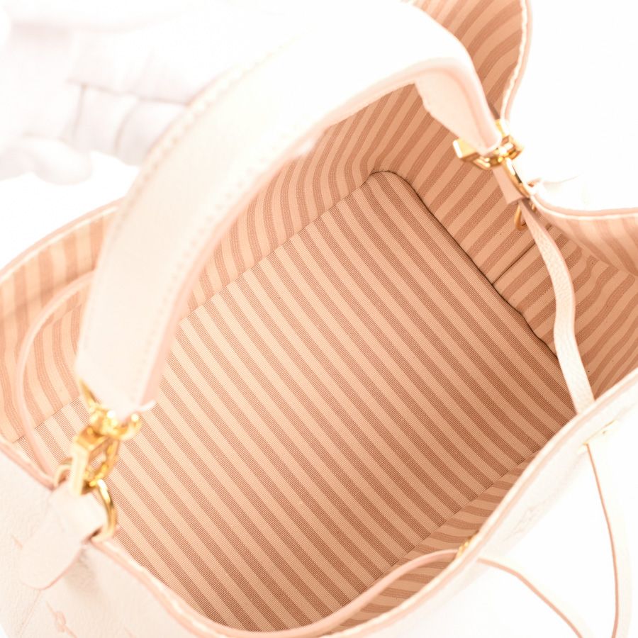 Louis Vuitton Handbag Neo Noe MM — view 4