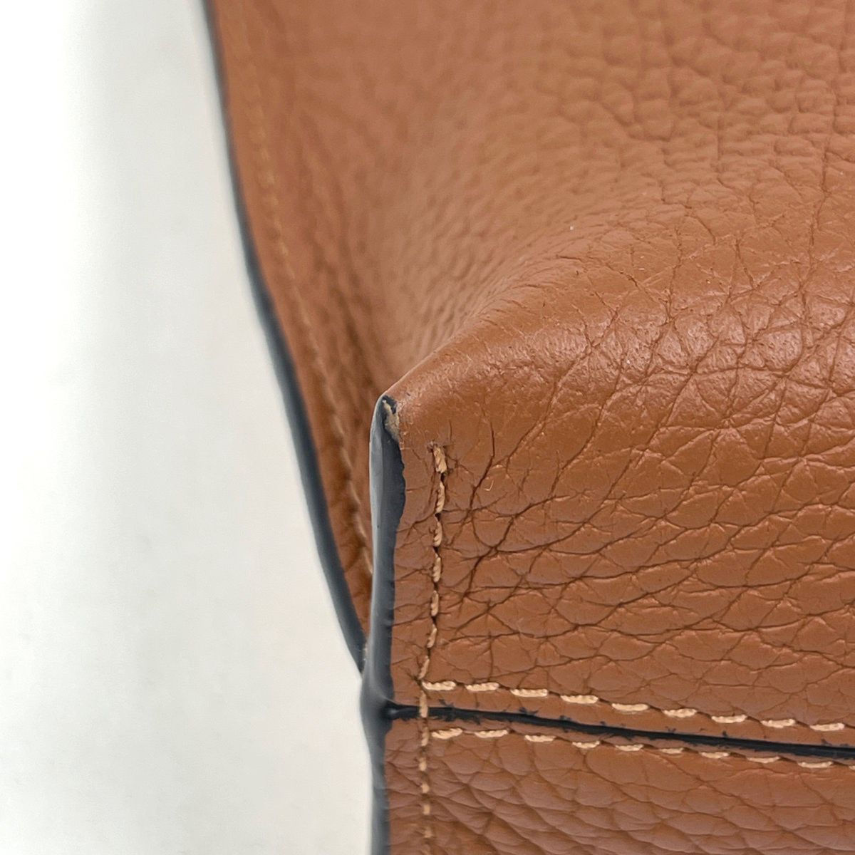 Loewe Anagram Shoulder Bag Crossbody Leather Brown — view 3