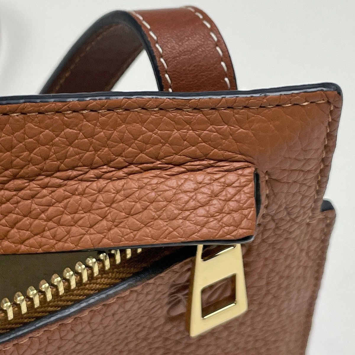 Loewe Anagram Shoulder Bag Crossbody Leather Brown — view 5