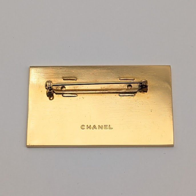 Chanel Logo Plate Square Vintage Gold Brooch — view 2
