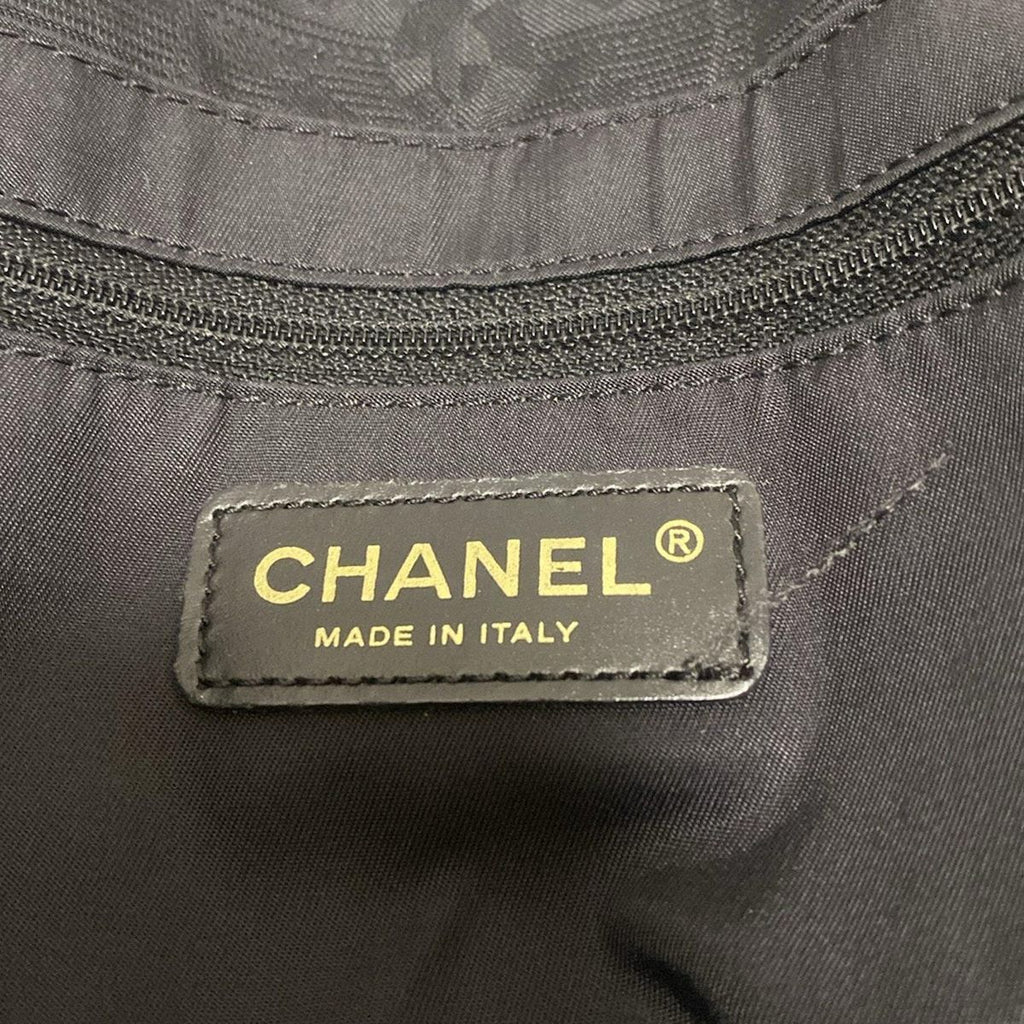 Chanel Tote New Travel — view 8