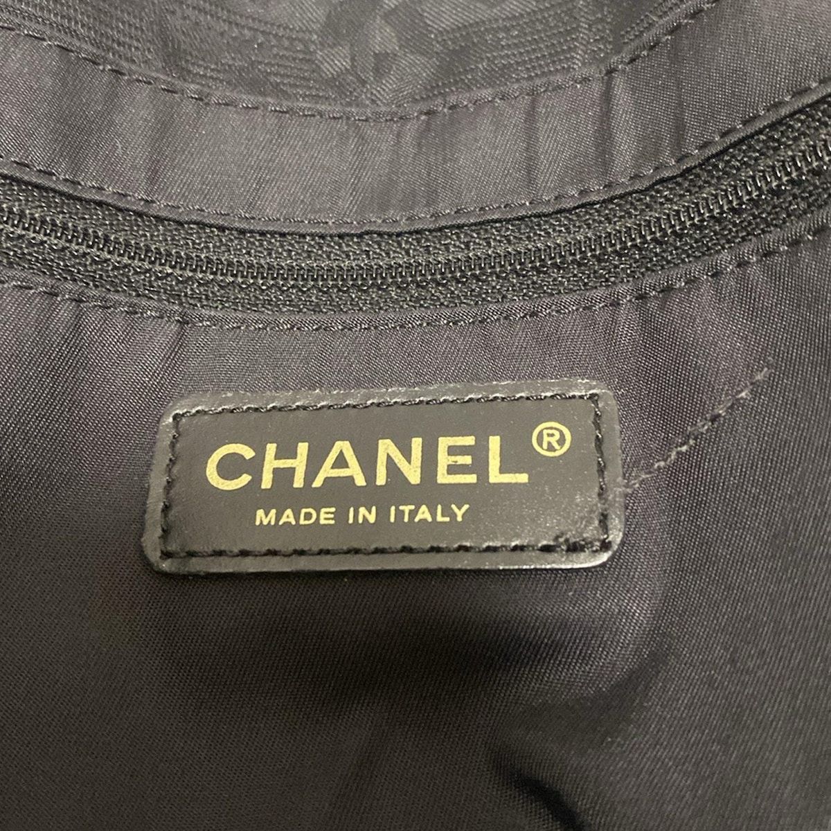 Chanel Tote New Travel — view 8