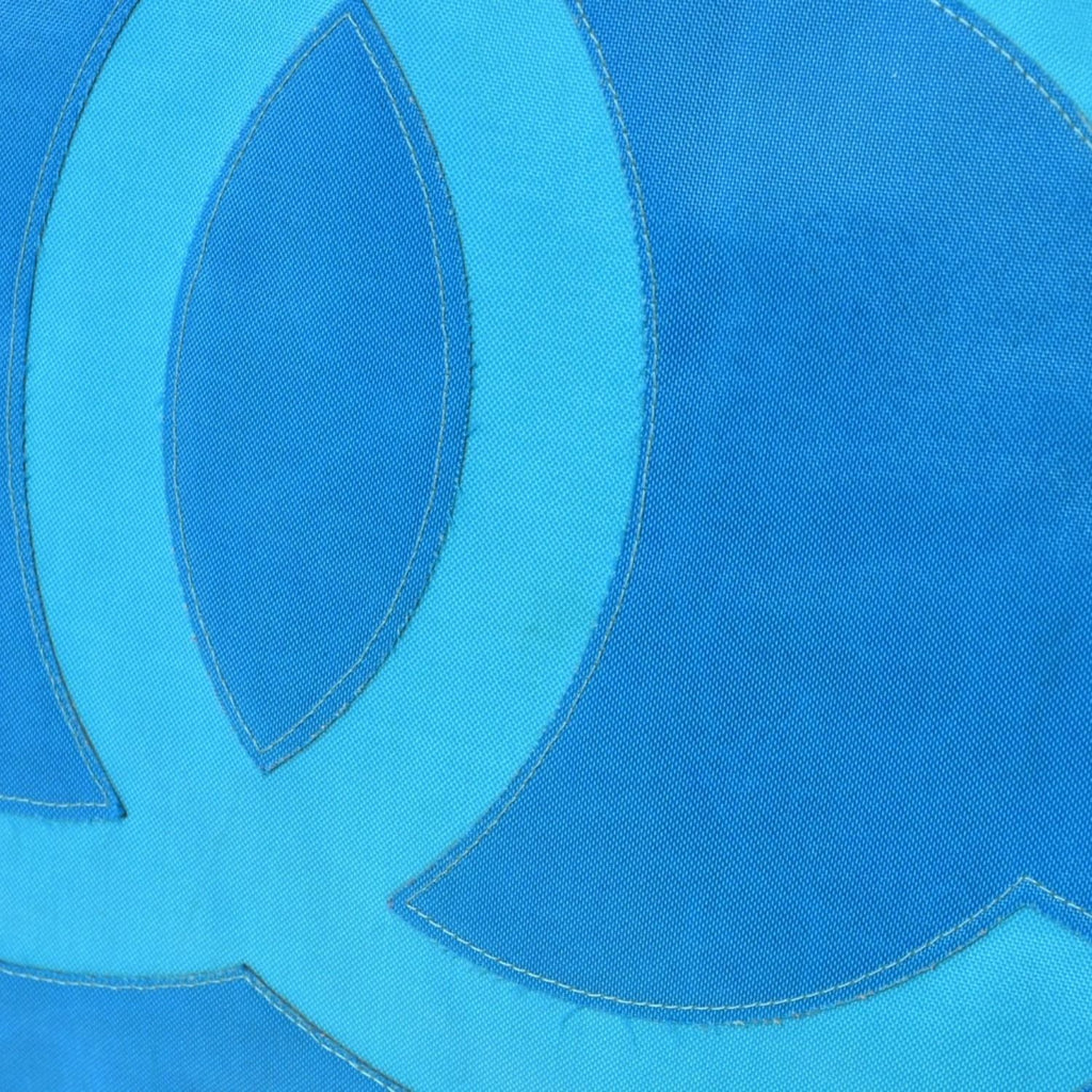 Chanel Vintage Logo Chain Tote Bag CC Turquoise Blue — view 6