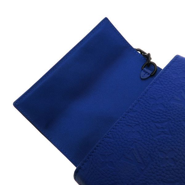Louis Vuitton Steamer Wearable Wallet — view 7