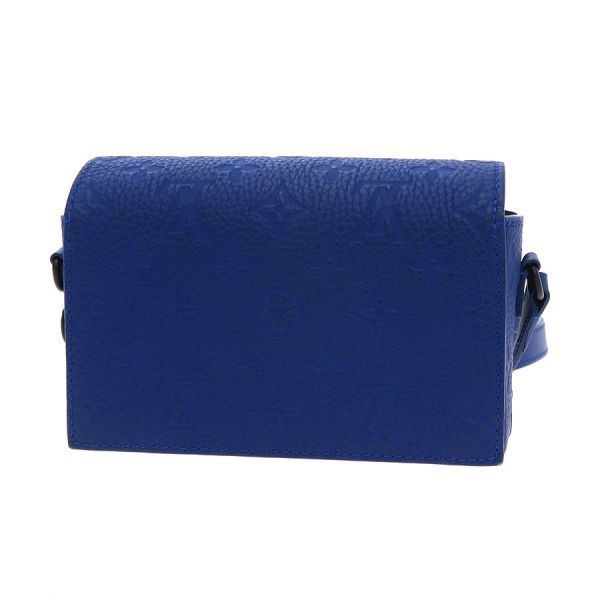 Louis Vuitton Steamer Wearable Wallet — view 3