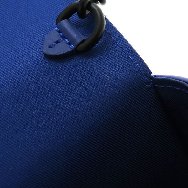 Louis Vuitton Steamer Wearable Wallet — view 8