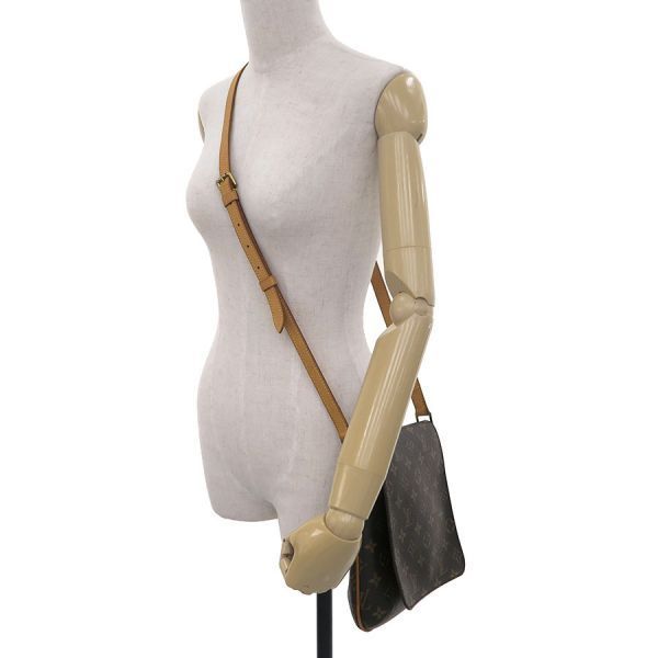 Louis Vuitton Monogram Musette Salsa Long Strap Shoulder Bag — view 9