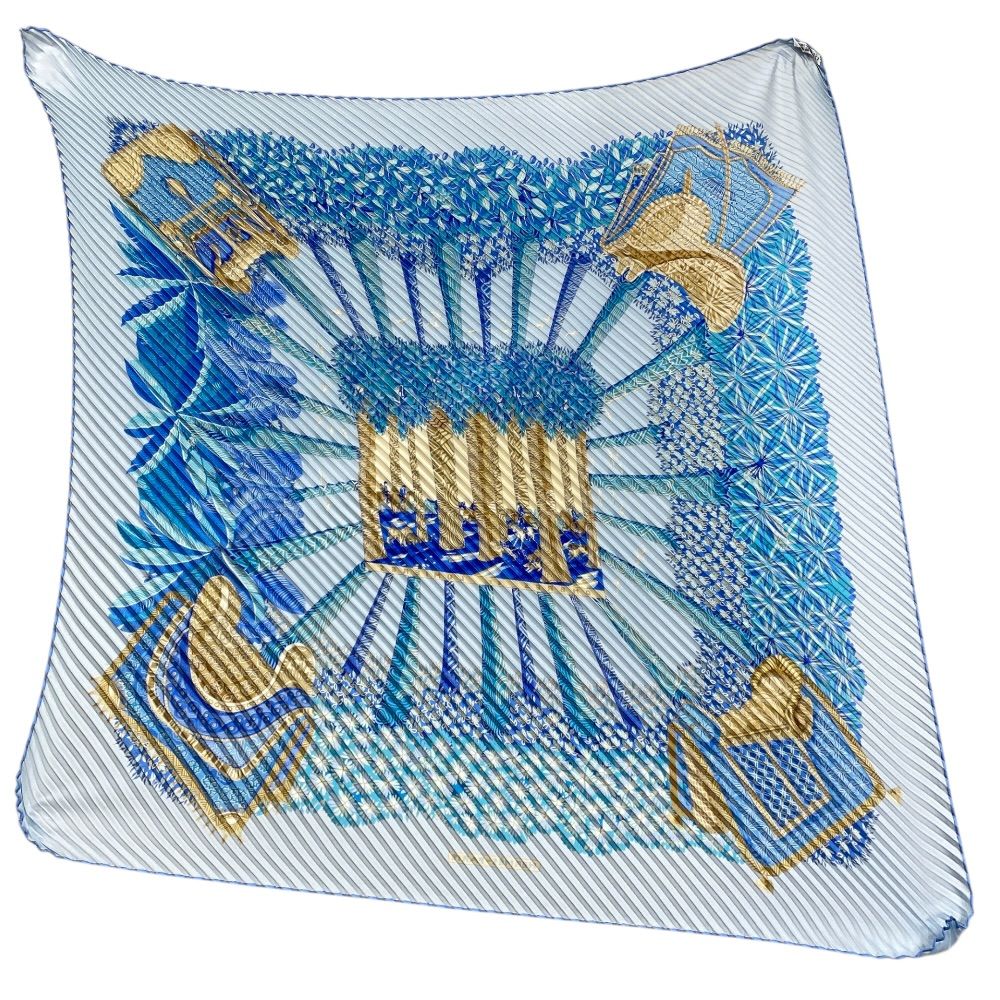 Hermes Gombres ET Lumieres Light and Shadow Pleated Carre 90 Scarf Plied Silk — view 7