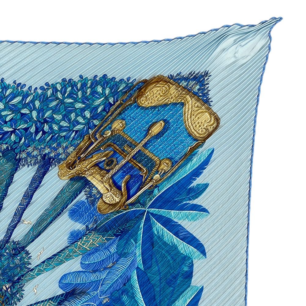 Hermes Gombres ET Lumieres Light and Shadow Pleated Carre 90 Scarf Plied Silk — view 3