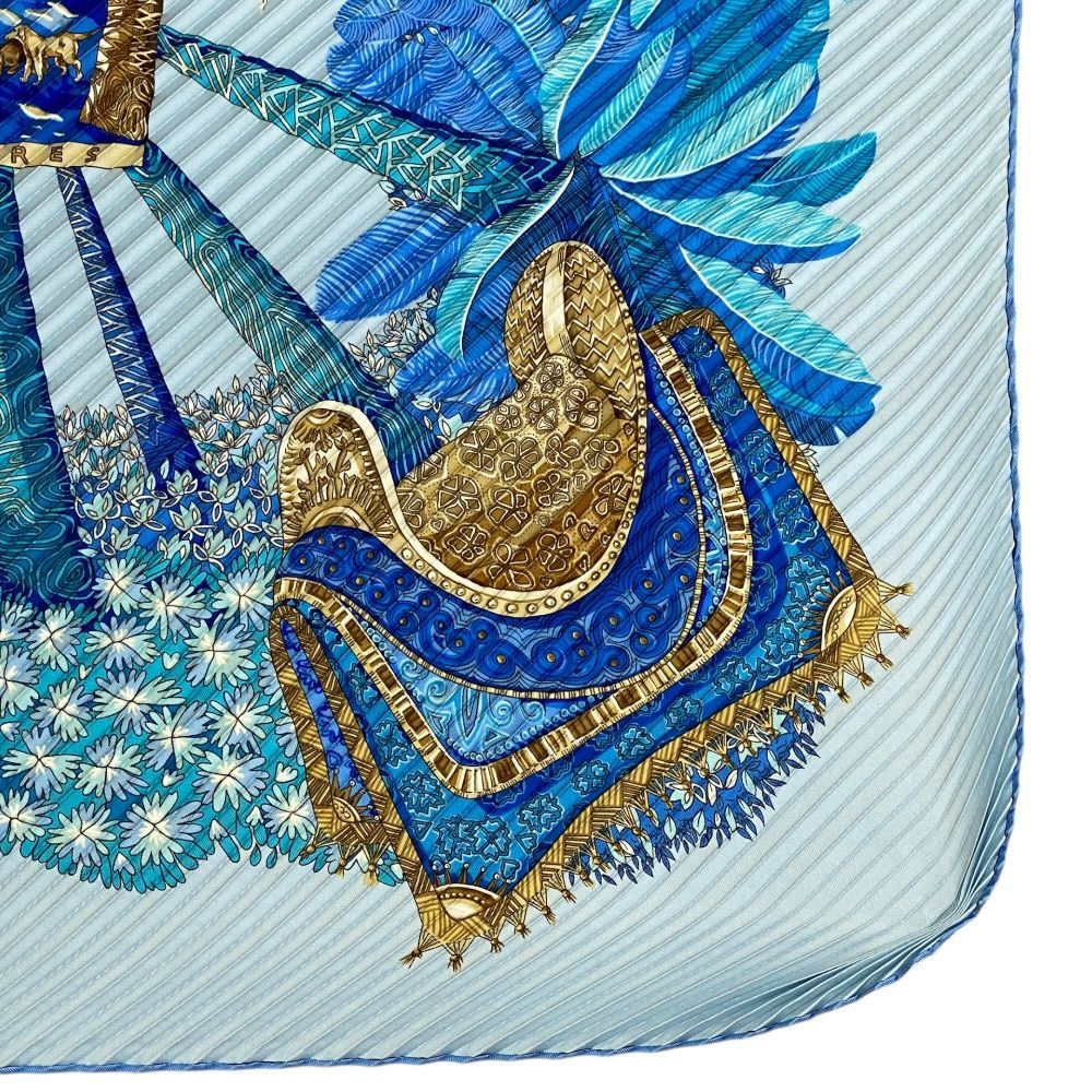 Hermes Gombres ET Lumieres Light and Shadow Pleated Carre 90 Scarf Plied Silk — view 5