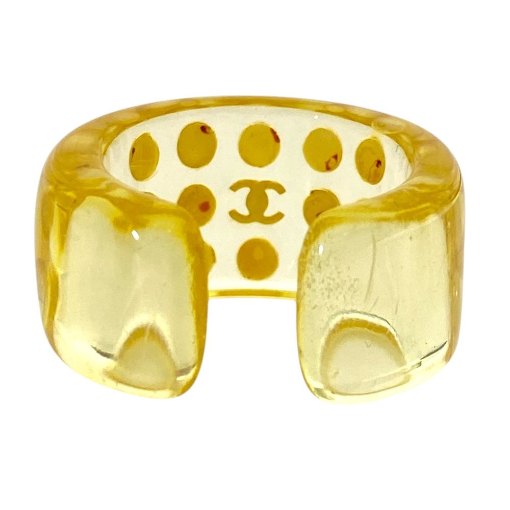 Chanel CC Logo Pearl Ring Plastic Faux Clear Yellow White Sophisticated — view 4