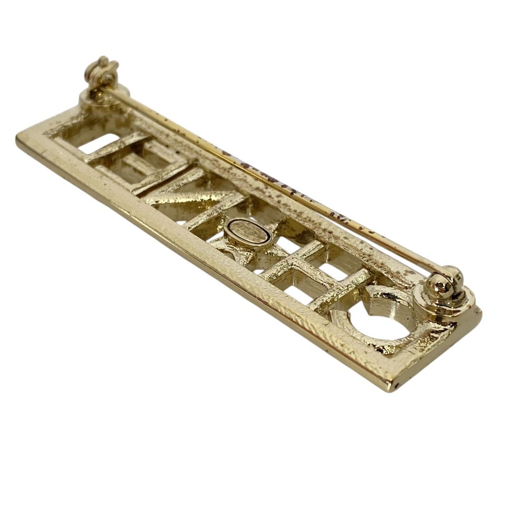 Chanel Logo Brooch Pin Star Gold Sophistication Gorgeous Presence — view 5
