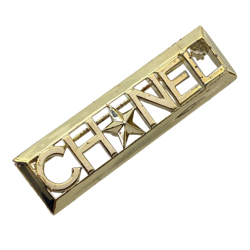 Chanel Logo Brooch Pin Star Gold Sophistication Gorgeous Presence — view 3