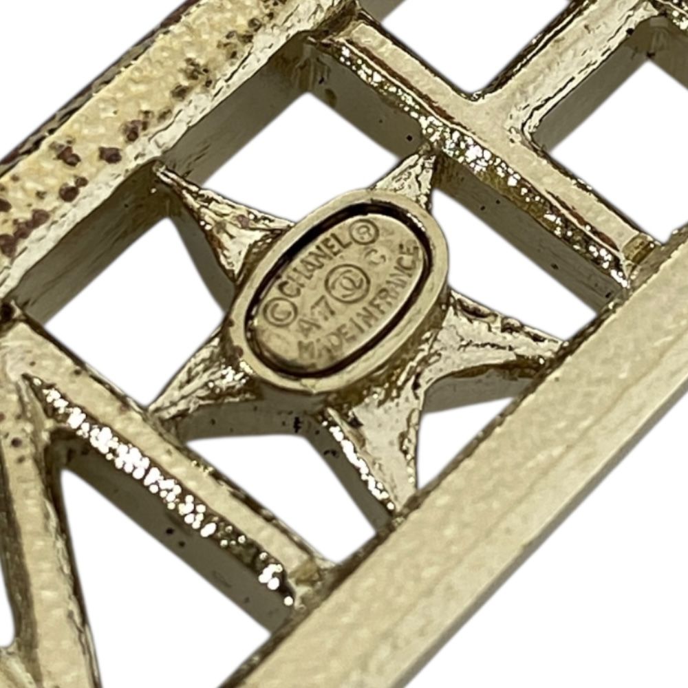 Chanel Logo Brooch Pin Star Gold Sophistication Gorgeous Presence — view 9