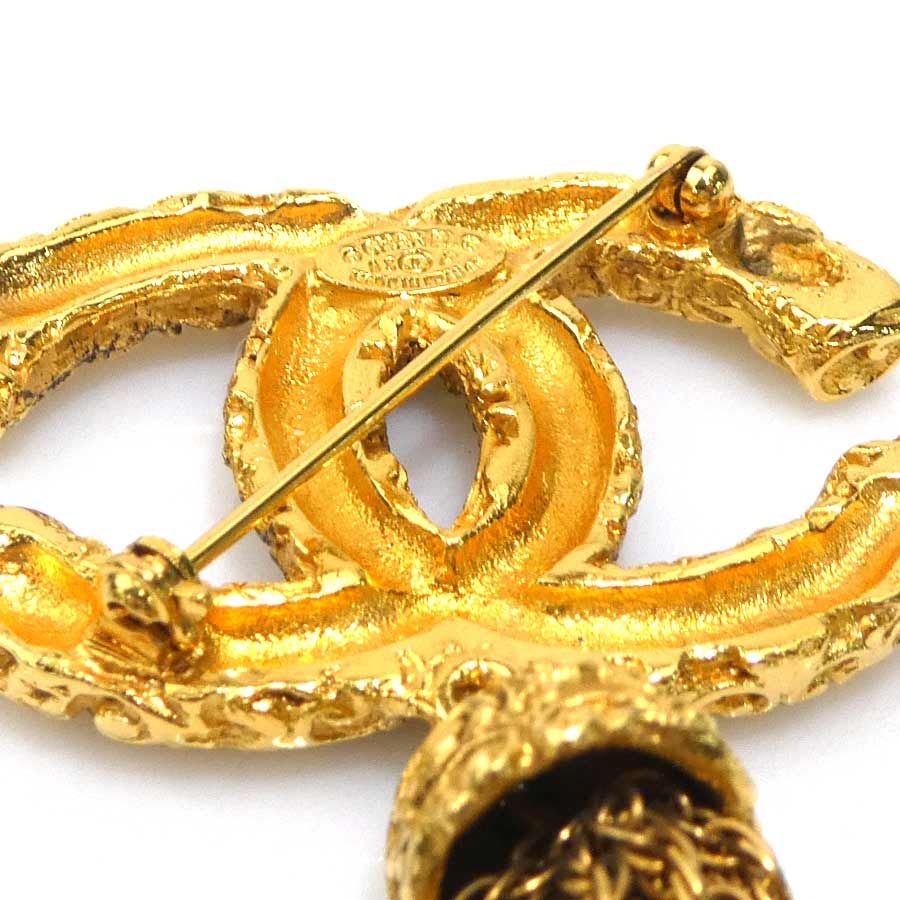 Chanel Brooch CC Logo — view 6