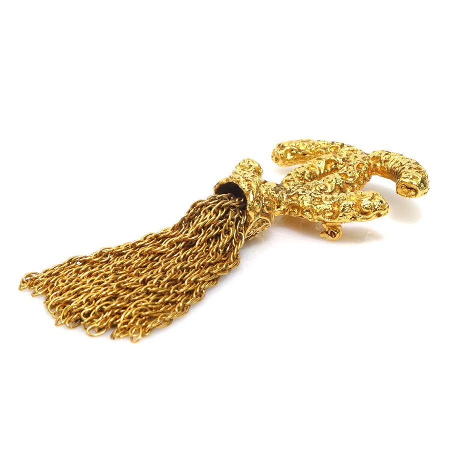 Chanel Brooch CC Logo — view 3